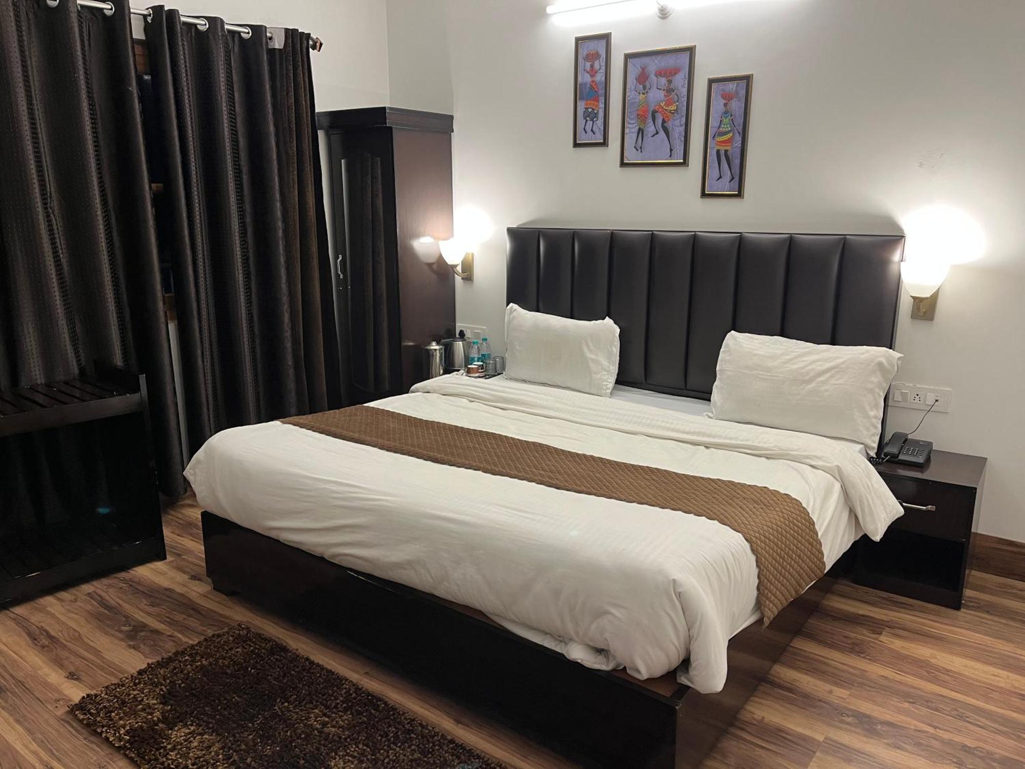 Cedar Woods Resort By Heyan Hotels ناينيتال المظهر الخارجي الصورة