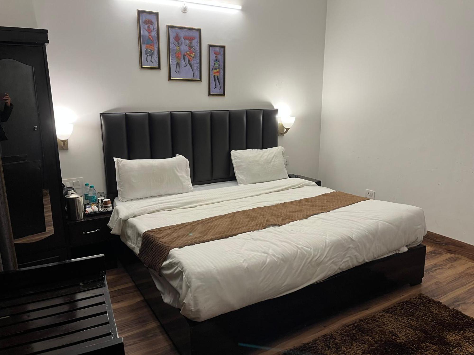 Cedar Woods Resort By Heyan Hotels ناينيتال المظهر الخارجي الصورة