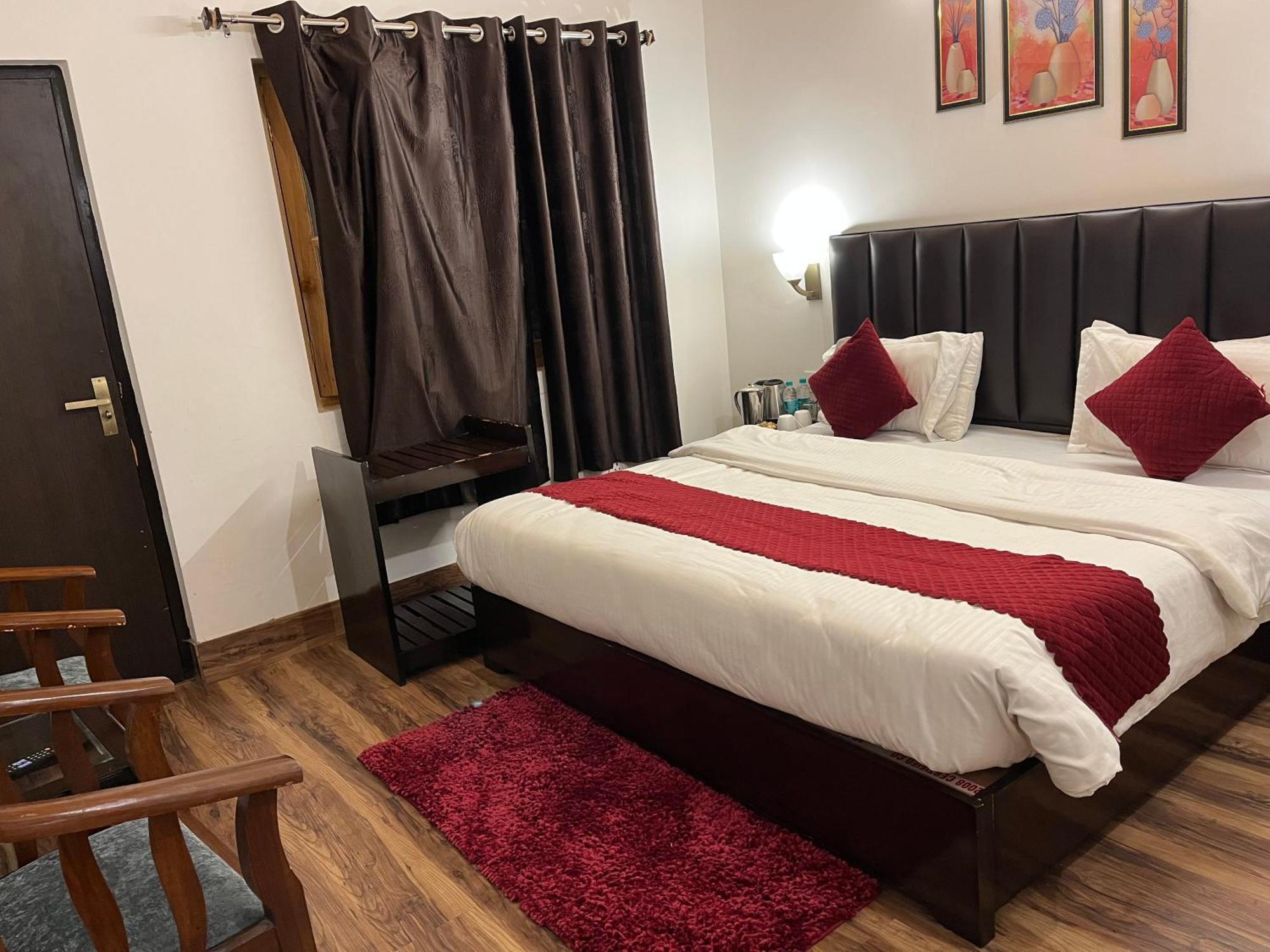 Cedar Woods Resort By Heyan Hotels ناينيتال المظهر الخارجي الصورة