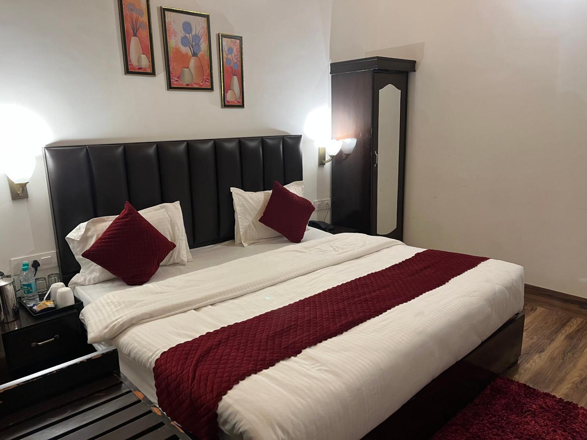 Cedar Woods Resort By Heyan Hotels ناينيتال المظهر الخارجي الصورة