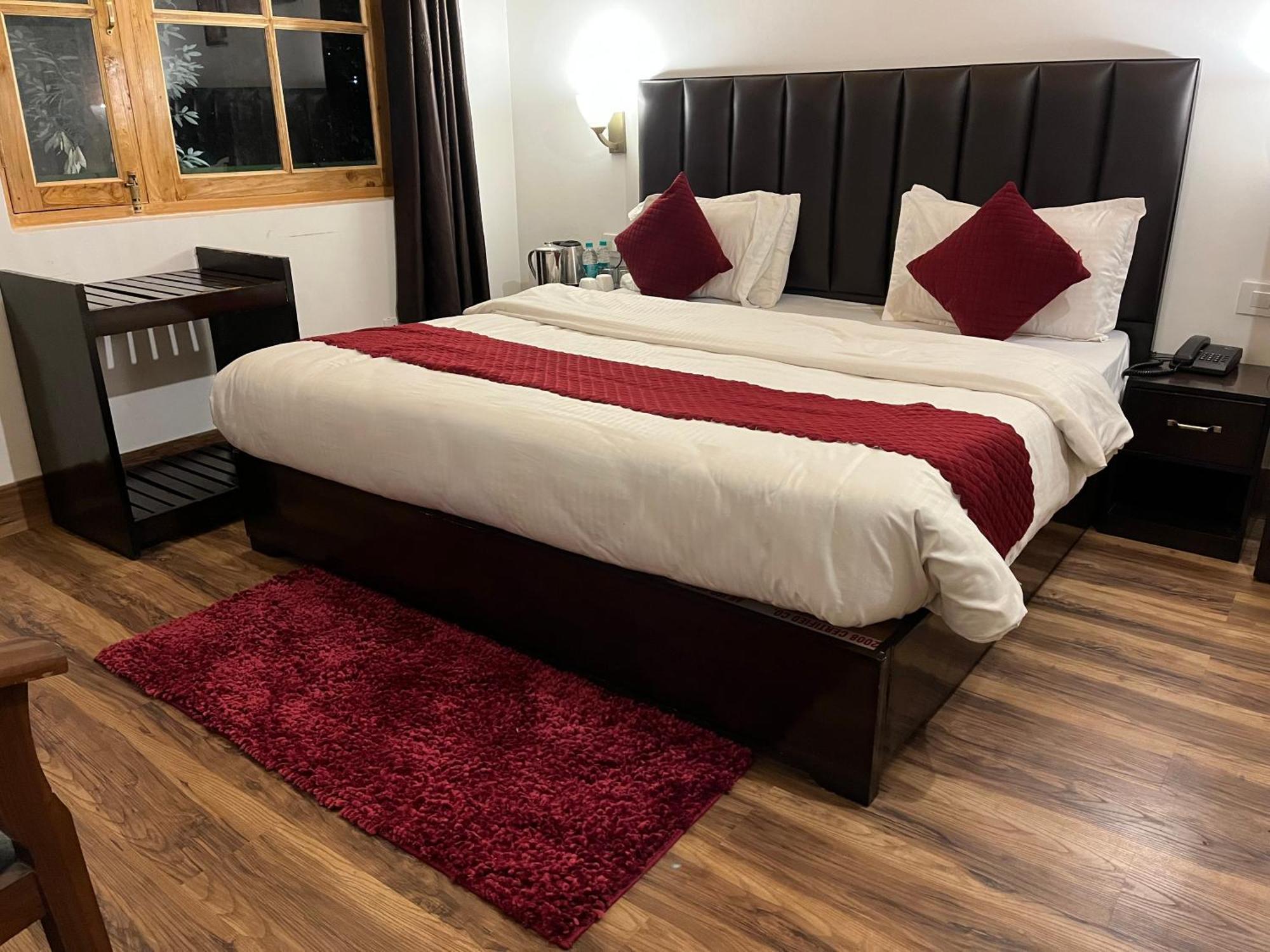 Cedar Woods Resort By Heyan Hotels ناينيتال المظهر الخارجي الصورة